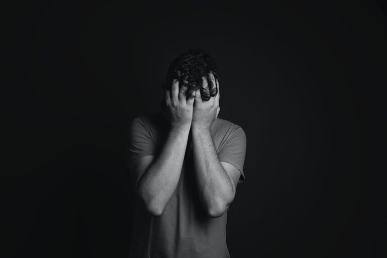 Silent treatment (mučení tichem): Když se mlčení stane zbraní