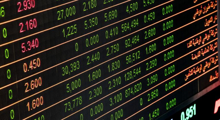 Recenze spolehlivého brokera jednajícího v zájmu obchodníka Skills Profit